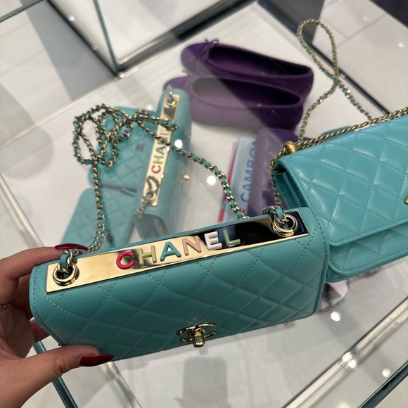 Handbags - Chanel 2023/2024 Turquoise Wallet on Chain